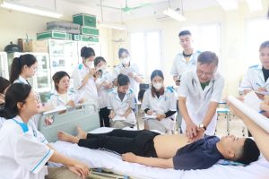 Tốt nghiệp Cao đẳng Điều dưỡng làm việc ở đâu?