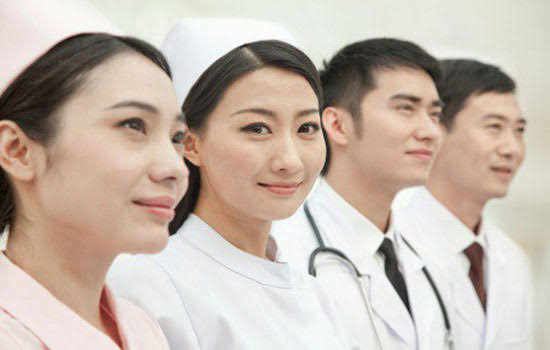 Ưu điểm và hạn chế của ngành Điều dưỡng đối với nữ